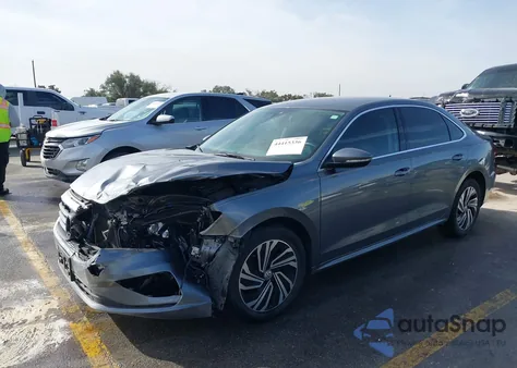 2020 Volkswagen Passat 2.0T Se from USA, damaged, VIN 1VWSA7A35LC015780